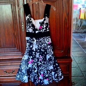 Alyn Paige Summer Dress, Size 9/10